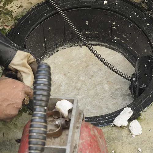 O que é a caixa de gordura Caixa de gordura instalada em sistema hidráulico